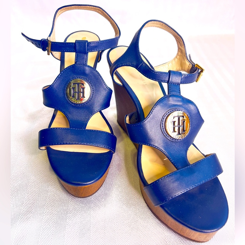 Tommy Hilfiger Shoes Myha Wedge Sandal Size 10